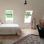 La Colonie Bed and Breakfast 3*