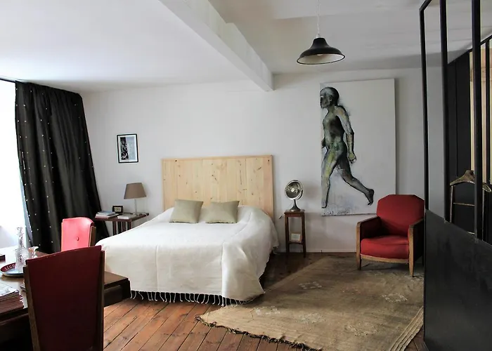 Alojamento de Acomodação e Pequeno-almoço La Colonie Aubrac