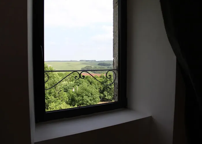 La Colonie Alojamento de Acomodação e Pequeno-almoço Aubrac