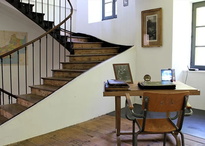 Alojamento de Acomodação e Pequeno-almoço La Colonie 3*