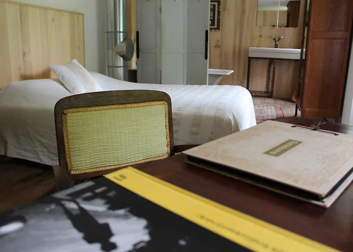 Alojamento de Acomodação e Pequeno-almoço La Colonie